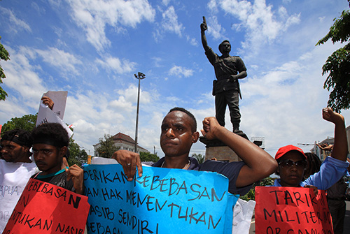 demo-mahasiswa-papua